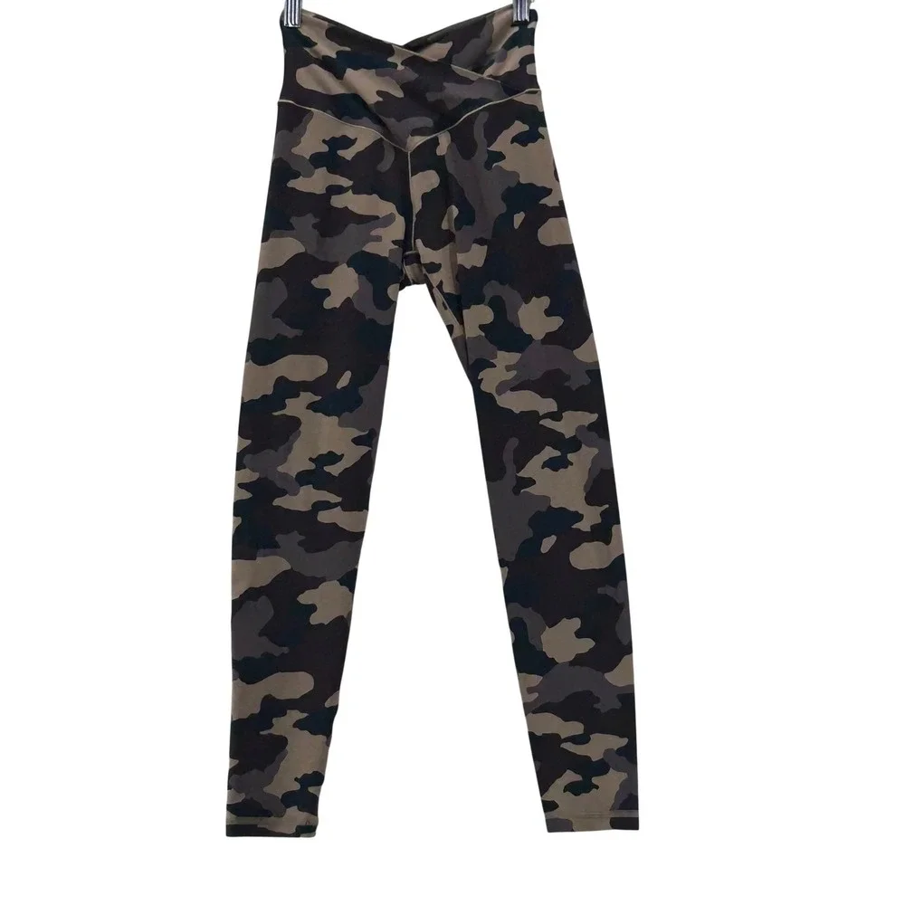 Aerie Crossover Leggings‎ Camo Medium